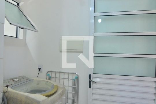 Área de serviço de casa de condomínio para alugar com 2 quartos, 110m² em Igara, Canoas