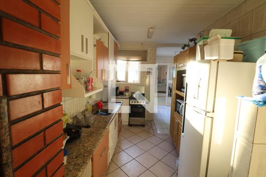 Cozinha e Área de Serviço de apartamento à venda com 2 quartos, 89m² em Scharlau, São Leopoldo