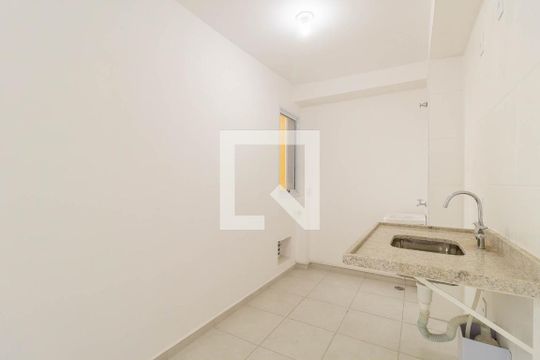 Cozinha  de apartamento para alugar com 2 quartos, 45m² em Sé, São Paulo