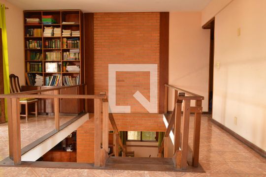 Sala de Leitura de casa à venda com 3 quartos, 592m² em Curicica, Rio de Janeiro