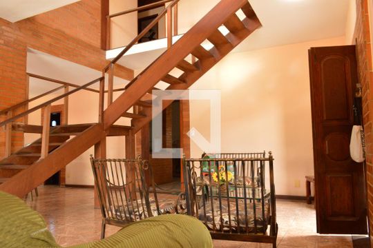 Sala de Estar de casa à venda com 3 quartos, 592m² em Curicica, Rio de Janeiro
