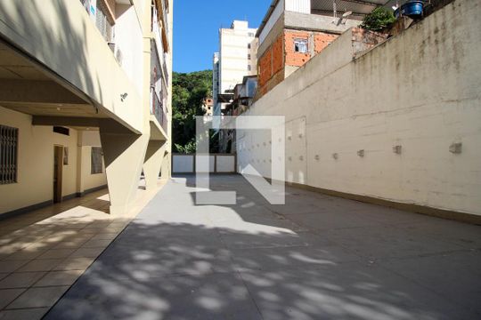 Área comum de apartamento à venda com 2 quartos, 180m² em Tijuca, Rio de Janeiro