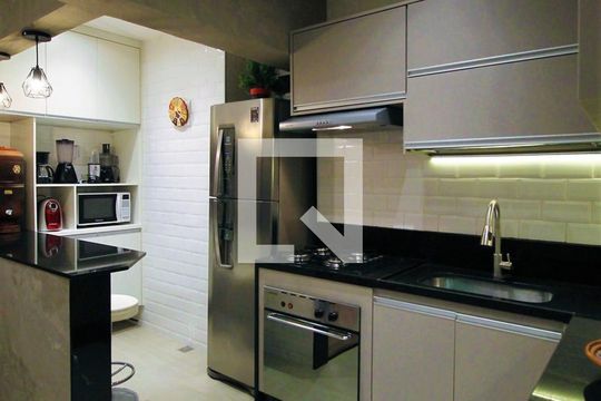 Cozinha de apartamento à venda com 2 quartos, 50m² em Engenho Novo, 