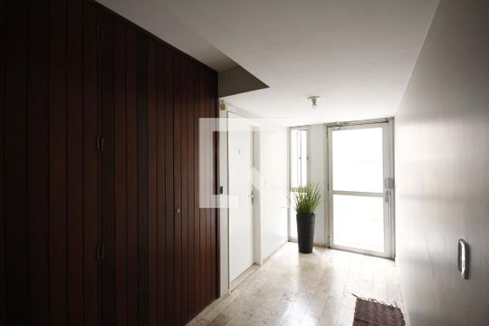 Hall de Entrada de apartamento para alugar com 1 quarto, 37m² em Vila Mariana, São Paulo