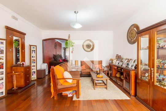 Sala de Estar de casa à venda com 3 quartos, 350m² em Ipiranga, São Paulo