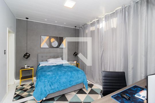 Quarto 2 de casa à venda com 3 quartos, 300m² em Niterói, Canoas