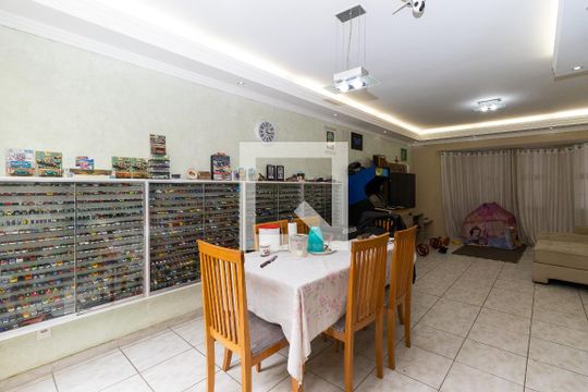 Sala de casa à venda com 3 quartos, 240m² em Horto Santo Antonio, Jundiaí