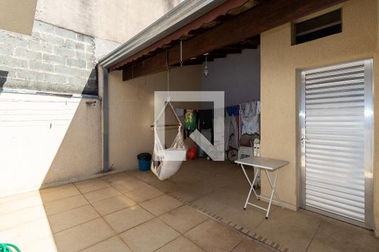 Área externa de casa à venda com 3 quartos, 240m² em Horto Santo Antonio, Jundiaí