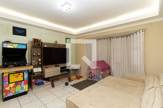 Casa à venda com 3 quartos, 240m² em Horto Santo Antonio, Jundiaí