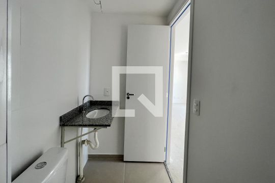 Banheiro Social de apartamento à venda com 2 quartos, 47m² em Pompeia, São Paulo