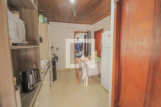 Cozinha de casa à venda com 2 quartos, 180m² em Scharlau, São Leopoldo