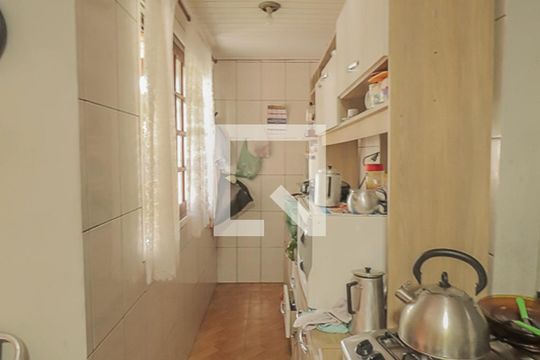 Cozinha 2 de casa à venda com 2 quartos, 180m² em Scharlau, São Leopoldo