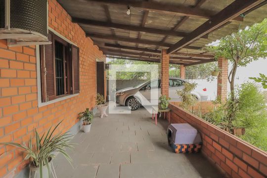 Varanda de casa à venda com 2 quartos, 180m² em Scharlau, São Leopoldo