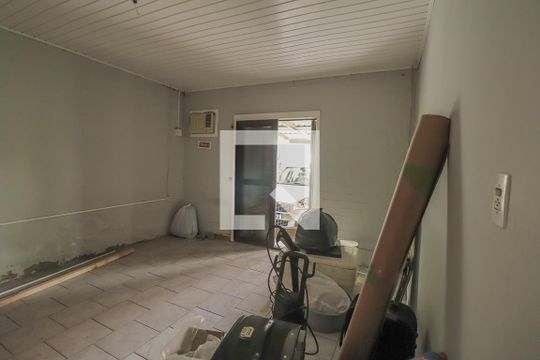 Edícula  de casa à venda com 2 quartos, 180m² em Scharlau, São Leopoldo