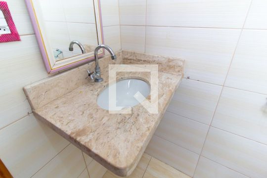 Banheiro da Suíte 01 de casa de condomínio à venda com 2 quartos, 105m² em Vila Esperança, São Paulo