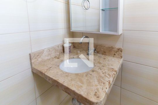 Banheiro da Suíte 02 de casa de condomínio à venda com 2 quartos, 105m² em Vila Esperança, São Paulo
