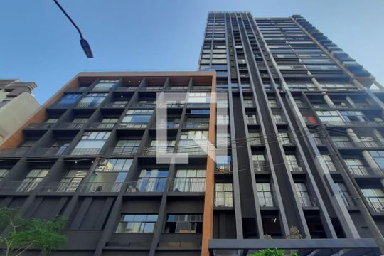 Fachada de kitnet/studio para alugar com 1 quarto, 27m² em Pinheiros, São Paulo