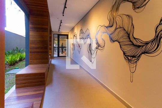 Hall de entrada de kitnet/studio à venda com 1 quarto, 25m² em Perdizes, São Paulo
