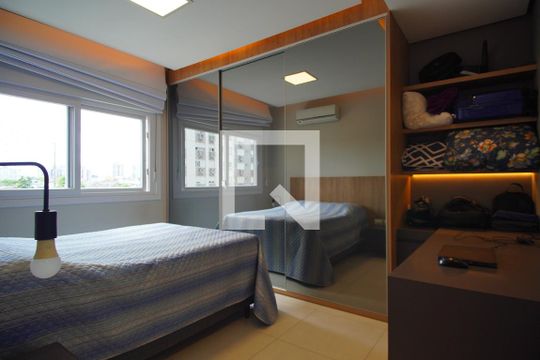 Quarto Suíte de apartamento à venda com 2 quartos, 60m² em São Sebastião, Porto Alegre