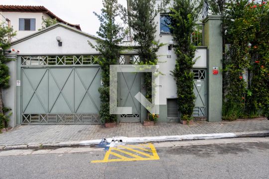 Fachada do condomínio de casa de condomínio à venda com 3 quartos, 200m² em Vila Romero, São Paulo