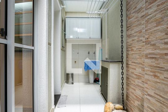 Área de serviço de casa de condomínio à venda com 3 quartos, 200m² em Vila Romero, São Paulo