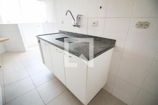 cozinha de apartamento à venda com 2 quartos, 62m² em Vila Roque, São Paulo