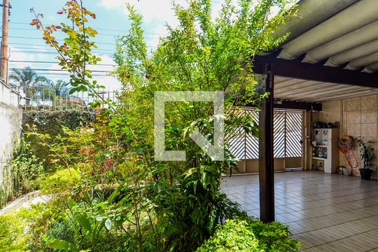 Vista da Sala de casa à venda com 4 quartos, 400m² em Parque Continental I, Guarulhos