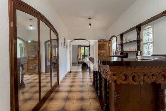 Hall de entrada de casa à venda com 5 quartos, 800m² em Chácara Malota, Jundiaí