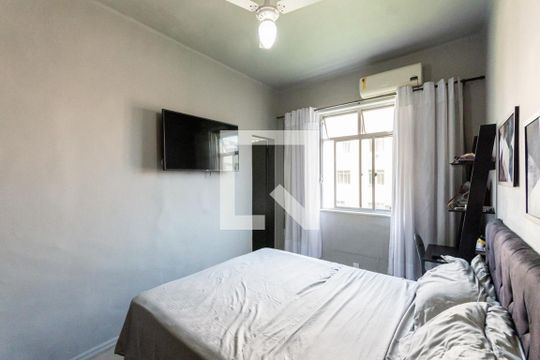 Suíte de apartamento à venda com 3 quartos, 120m² em Rio Comprido, Rio de Janeiro