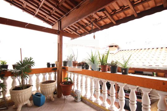 Sacada de casa à venda com 3 quartos, 150m² em Cidade Patriarca, São Paulo