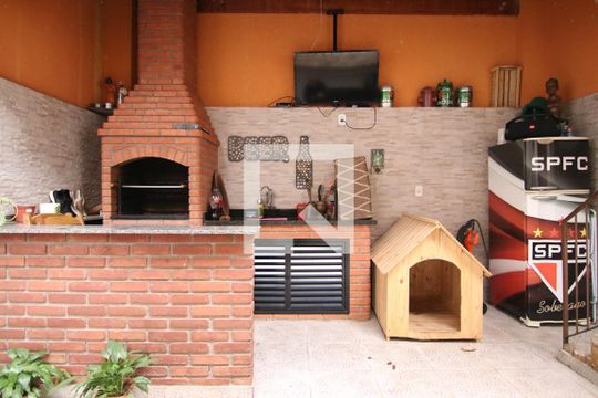 Churrasqueira de casa à venda com 3 quartos, 150m² em Cidade Patriarca, São Paulo