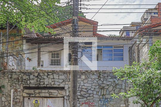 Fachada  de casa à venda com 3 quartos, 260m² em Serra, Belo Horizonte