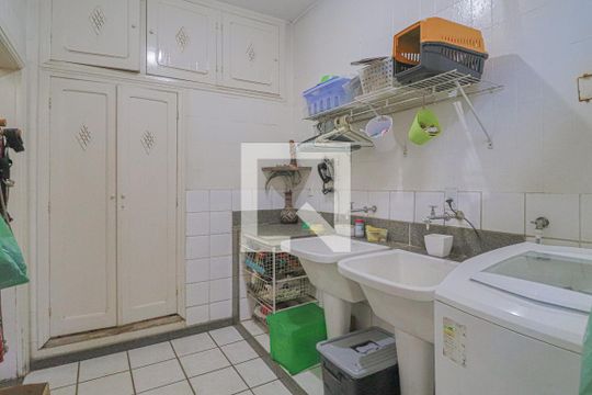 Área de Serviço  de casa à venda com 3 quartos, 260m² em Serra, Belo Horizonte