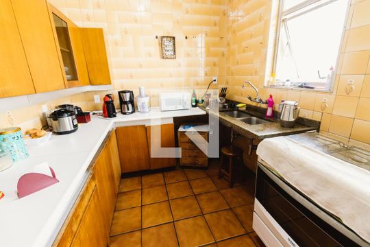 Cozinha de apartamento à venda com 2 quartos, 74m² em Bom Retiro, São Paulo