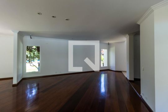 Sala de TV de apartamento à venda com 6 quartos, 670m² em Residencial Seis (alphaville), Santana de Parnaíba
