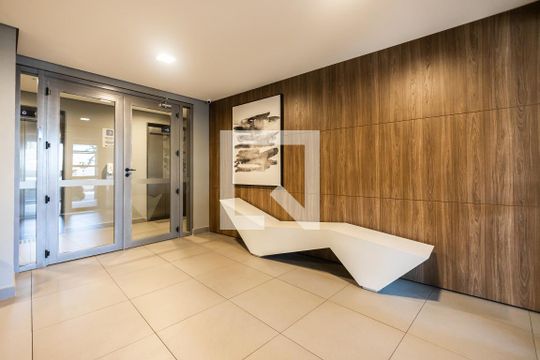 Hall de entrada de kitnet/studio para alugar com 1 quarto, 25m² em Sumarezinho, São Paulo