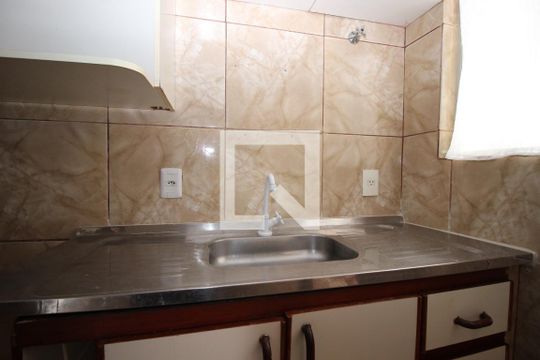 Cozinha e Área de Serviço de apartamento para alugar com 2 quartos, 90m² em Ceilândia, Brasília