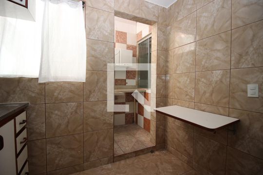 Cozinha e Área de Serviço de apartamento para alugar com 2 quartos, 90m² em Ceilândia, Brasília