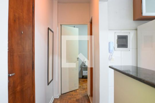 Corredor de apartamento à venda com 1 quarto, 42m² em Aclimação, São Paulo