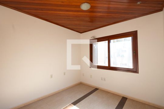Quarto de casa para alugar com 1 quarto, 28m² em Centro Histórico, Porto Alegre
