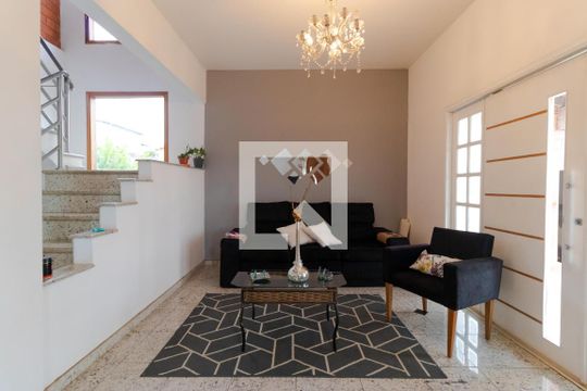 Sala de Estar de casa à venda com 5 quartos, 350m² em Parque da Figueira, Campinas