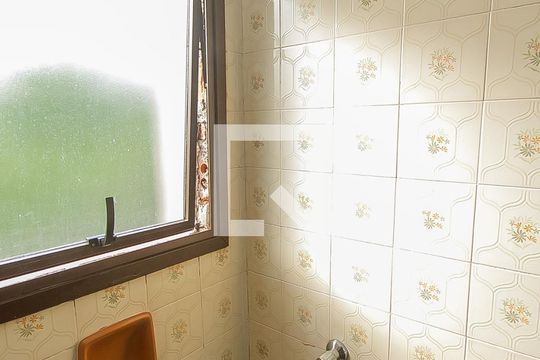 Banheiro da Suíte 1 de apartamento à venda com 5 quartos, 4502m² em Passo D’areia, Porto Alegre
