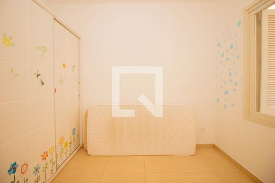 Quarto 2 de casa à venda com 4 quartos, 234m² em Petrópolis, Porto Alegre