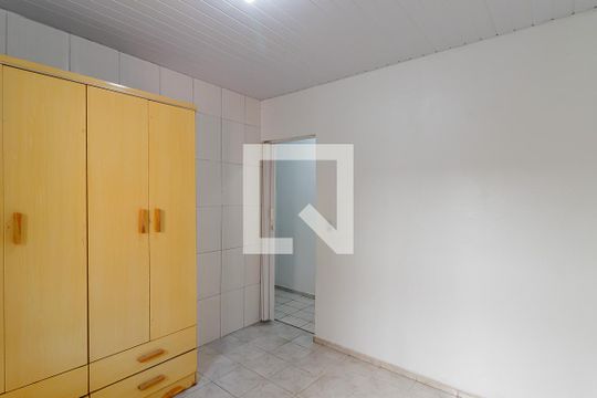 Quarto de casa para alugar com 1 quarto, 35m² em Vila Liviero , São Paulo