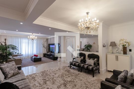 Casa à venda com 4 quartos, 350m² em Paraíso, São Paulo