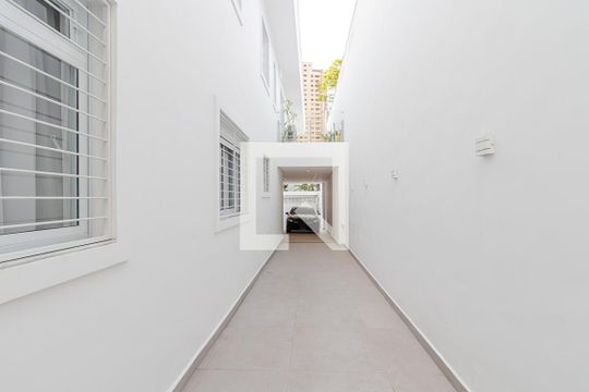 Garagem de casa à venda com 4 quartos, 350m² em Paraíso, São Paulo