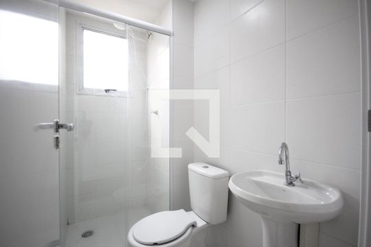 Banheiro de apartamento à venda com 2 quartos, 45m² em Cambuci, São Paulo