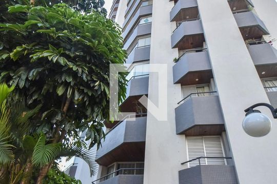Prédio  de apartamento para alugar com 3 quartos, 115m² em Cidade Monções, São Paulo
