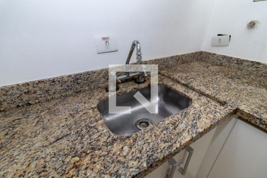 Cozinha de casa à venda com 3 quartos, 200m² em Vila Roque, São Paulo
