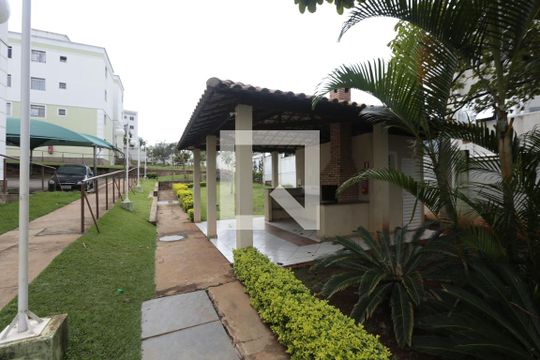 Área comum - Churrasqueira de apartamento para alugar com 2 quartos, 46m² em Chácaras Reunidas Santa Terezinha, Contagem